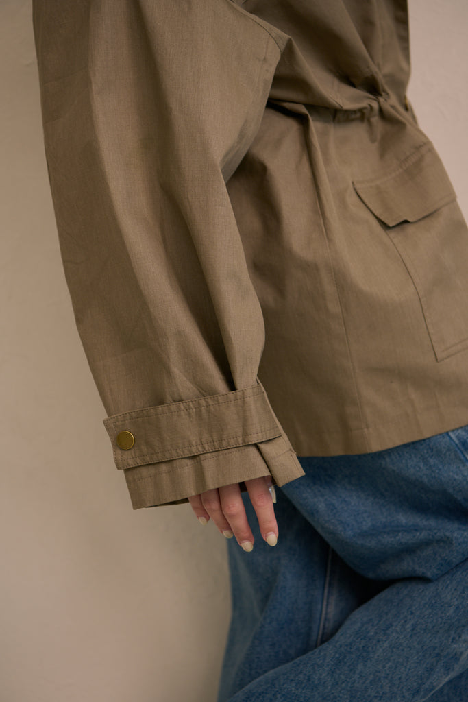 Scout layer trench coat in green