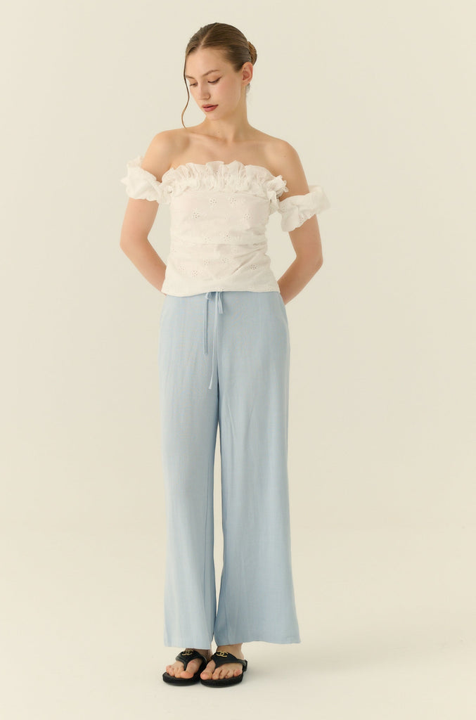 Summerwood off shoulde cotton top in white