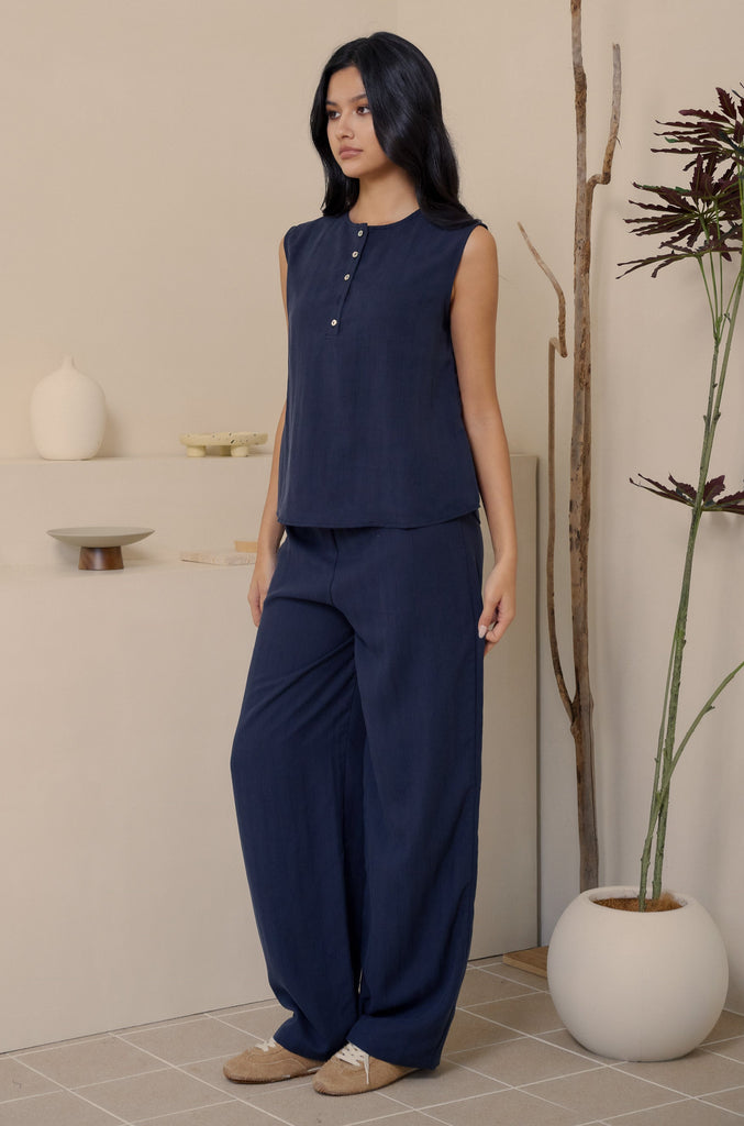 Confidence in you linen set in blue