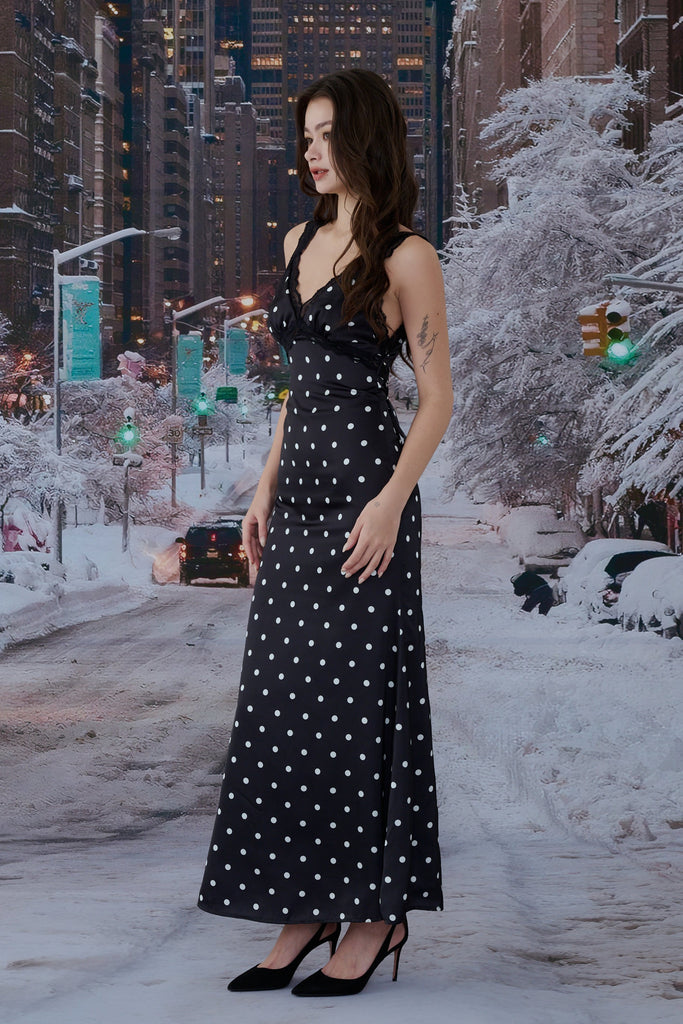 Besties Trip maxi dress in Polka dots in Black/Blue