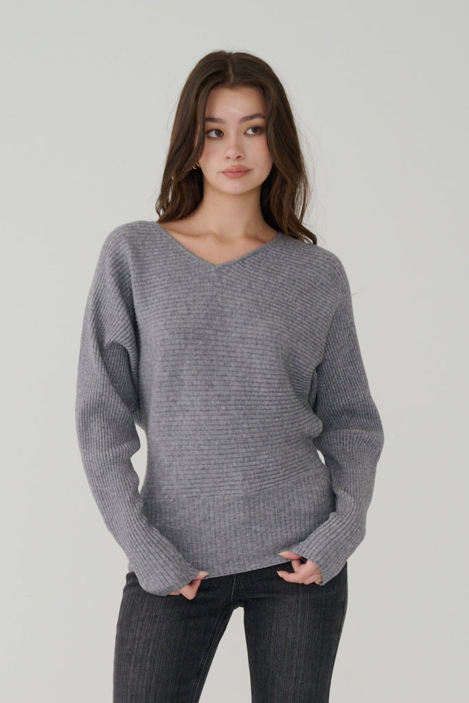 Gentle V-Neck Knit Top
