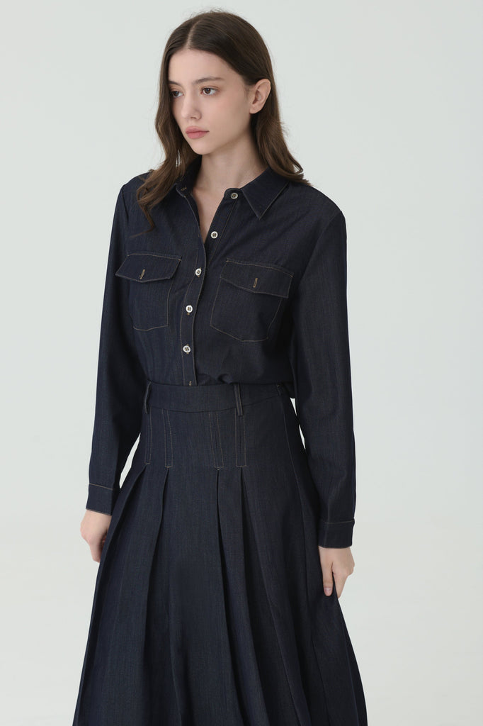 Chic lady denim shirt in blue