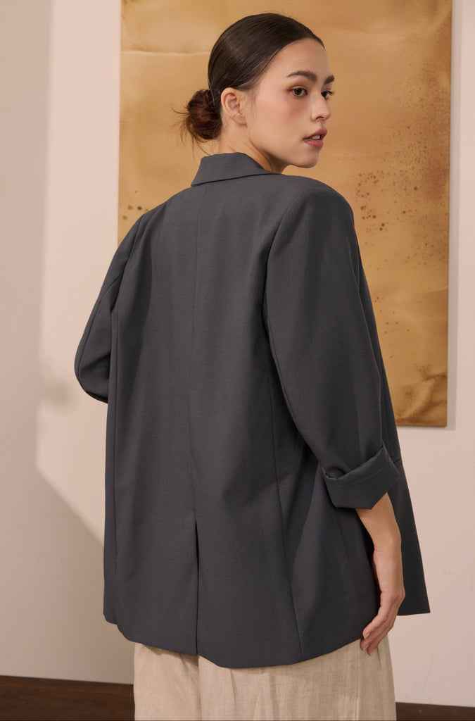 Soft power blazer in grey