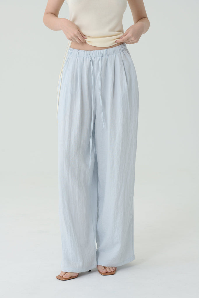 Chilling soda pants in light blue