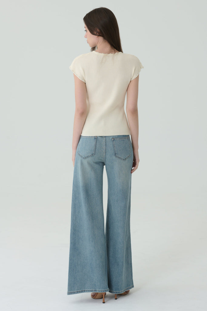 Trim knit top (pearl sleeves)