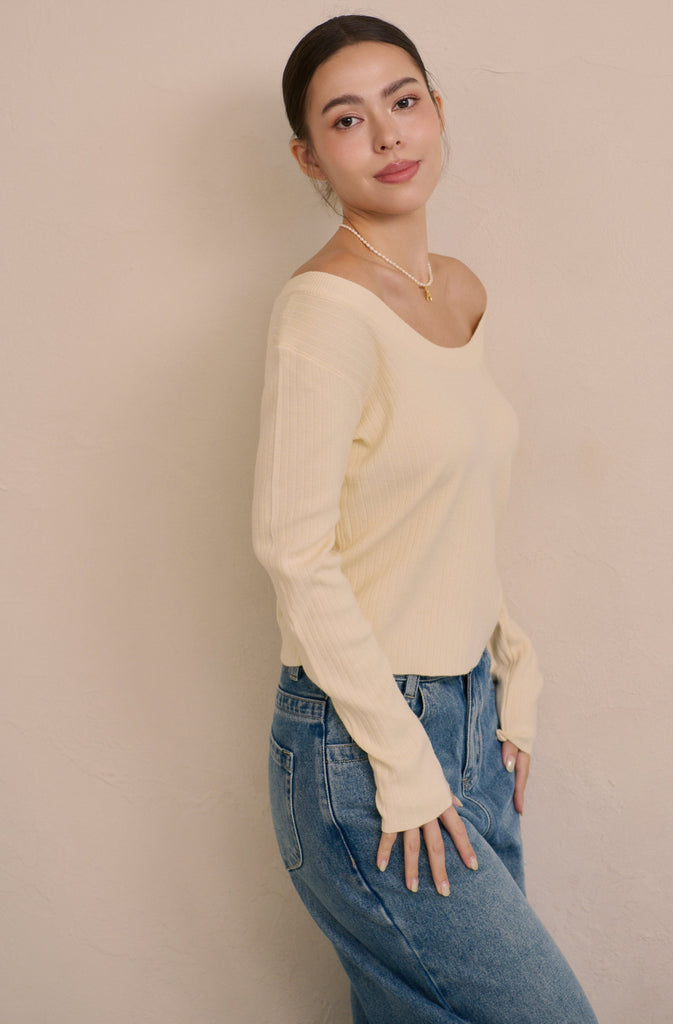 Lovely in gorgeous knit top in beige/brown