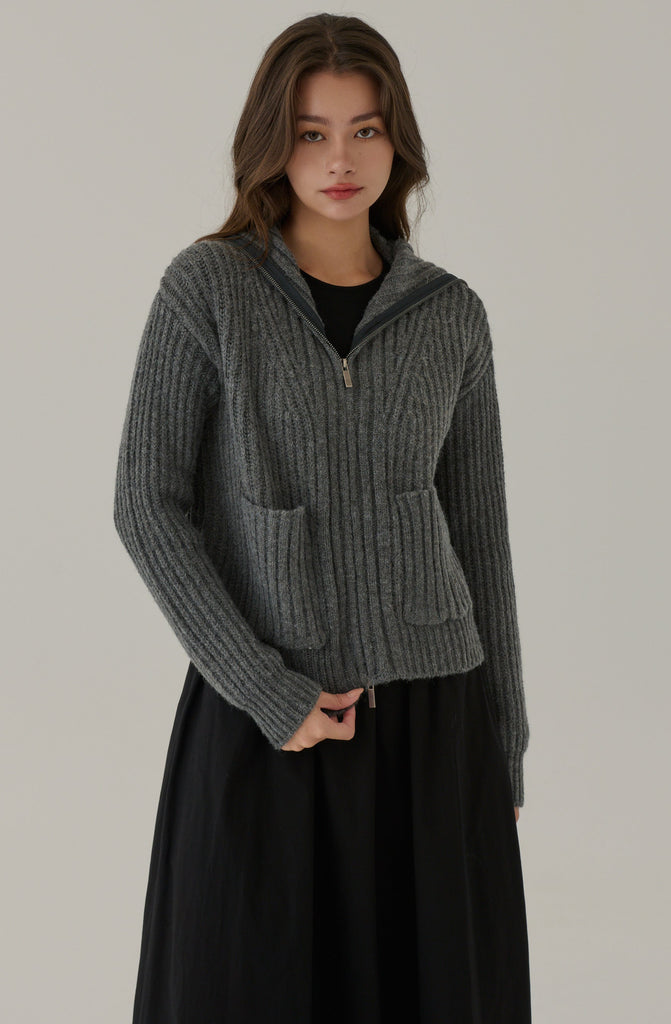Chilly zip-up knitted jacket in grey