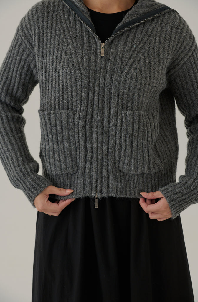 Chilly zip-up knitted jacket in grey