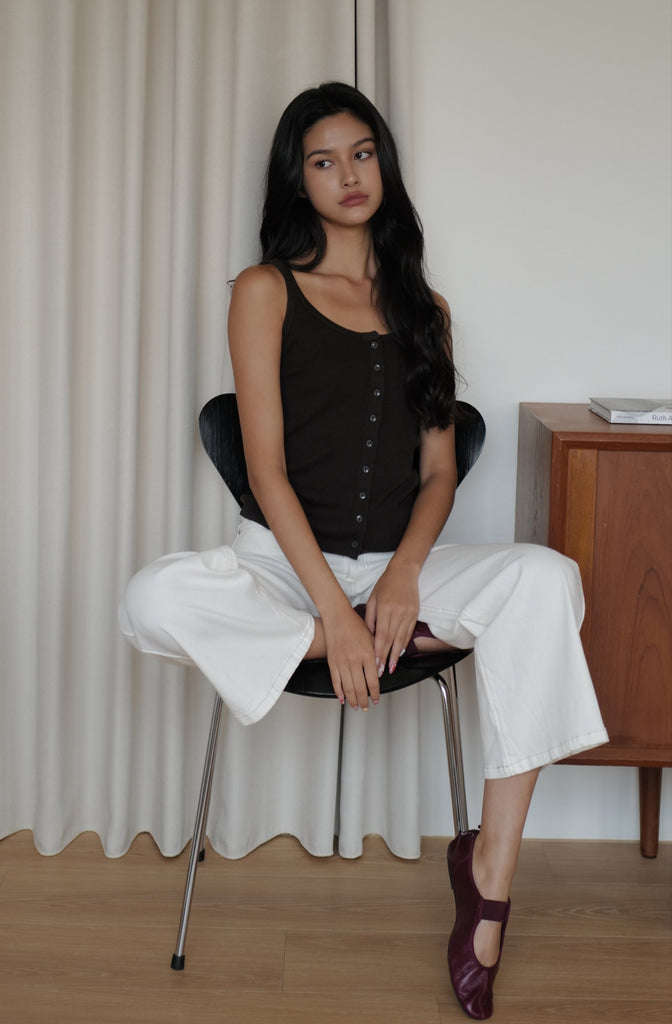 Buttoned ribbed knit tank in charcoal grey