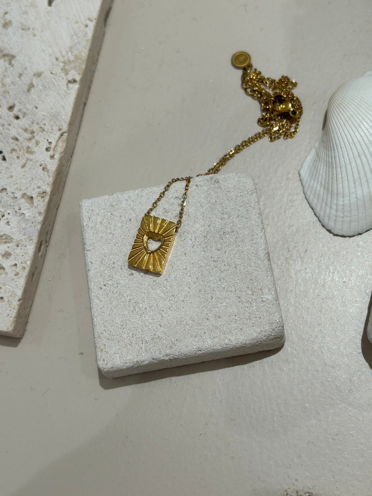 鍍金方形愛心項鏈